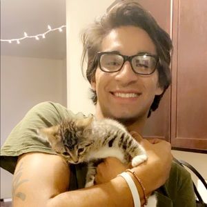 Meet your Posher, Lennon